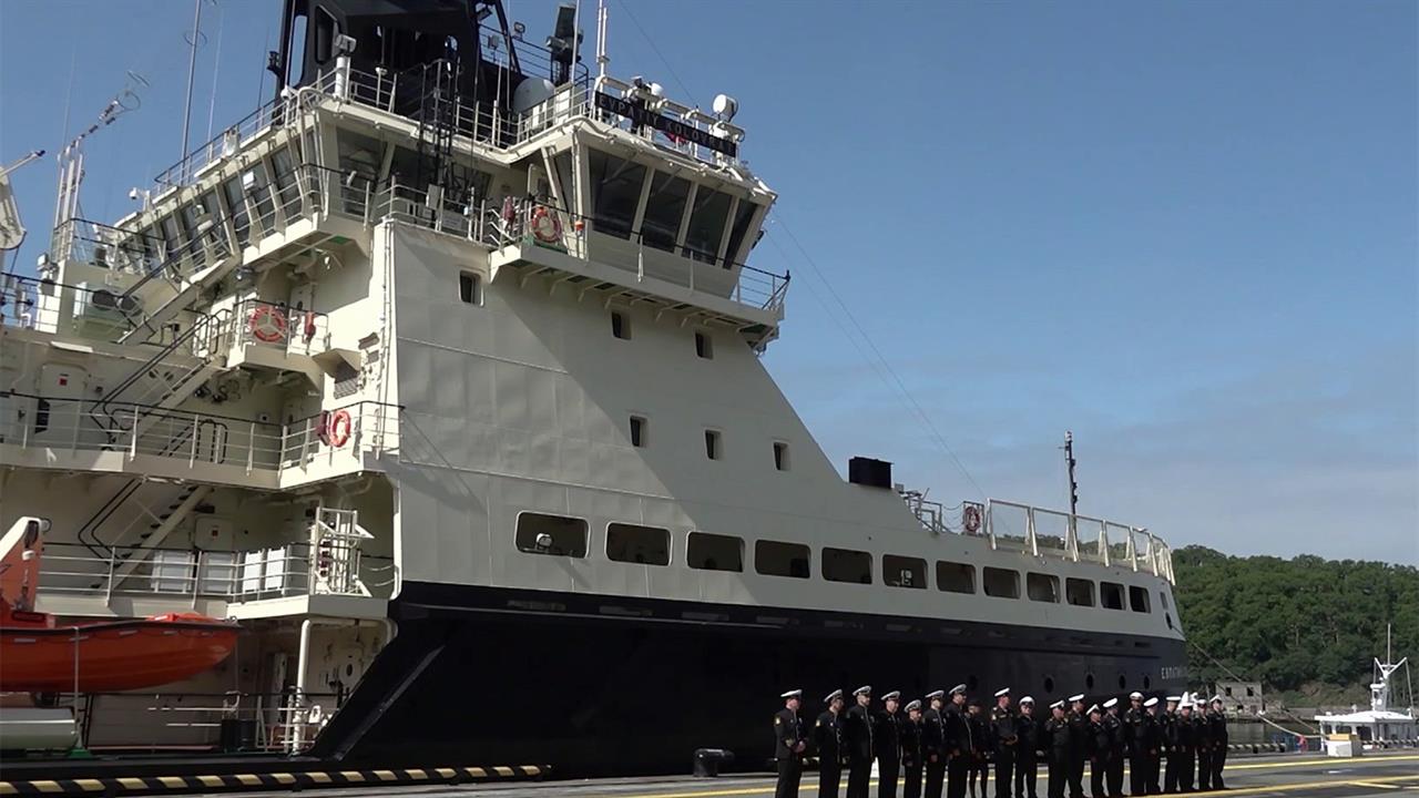 Важное событие для Тихоокеанского флота: в состав принят новейший ледокол "Евпатий Коловрат"