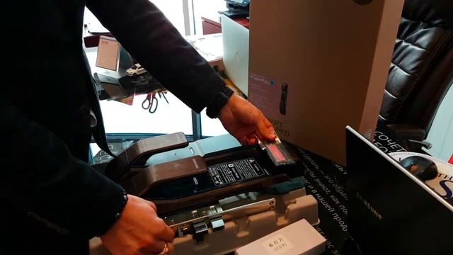 Распаковка замка Samsung SHS P718 от компании Securido Секуридо