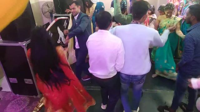 DJ dance party New Delhi 17/02/2000