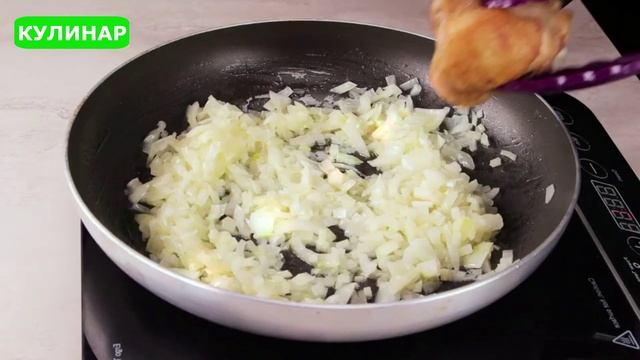 Сочнейшие куриные бедра в восхитительном сливочном соусе с зеленью.