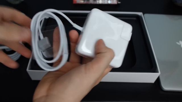 MacBook Pro Retina Unboxing & First Impressions!!!!
