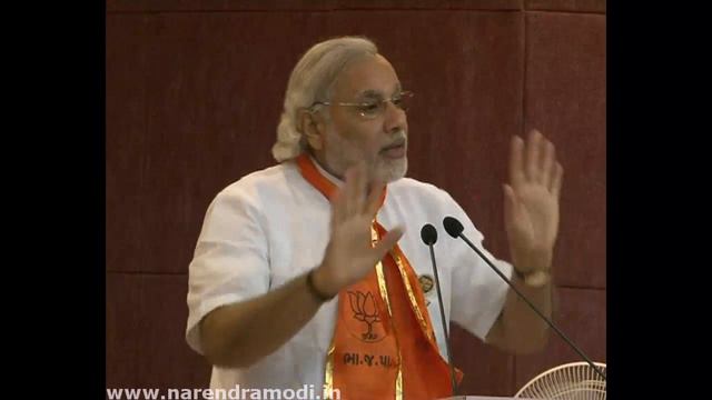 UPA unable to control price rise, PM makes false promises.