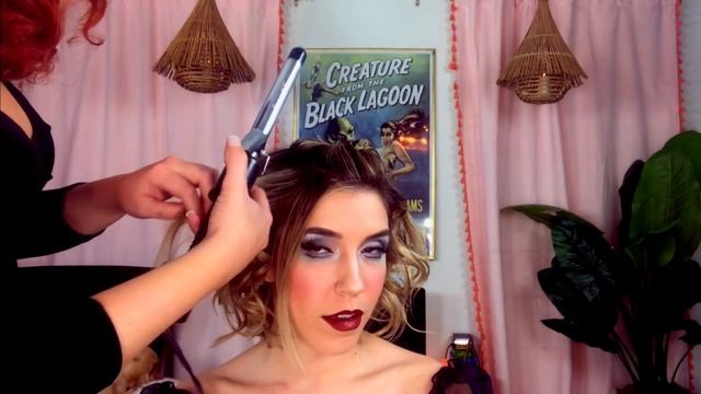 Easy 1920s hairstyle