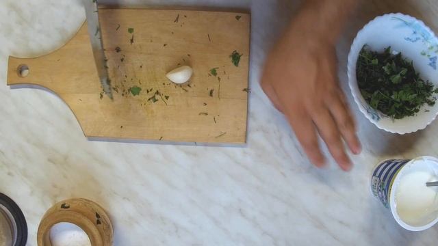 Чесночно-ореховый соус к мясу и шашлыку