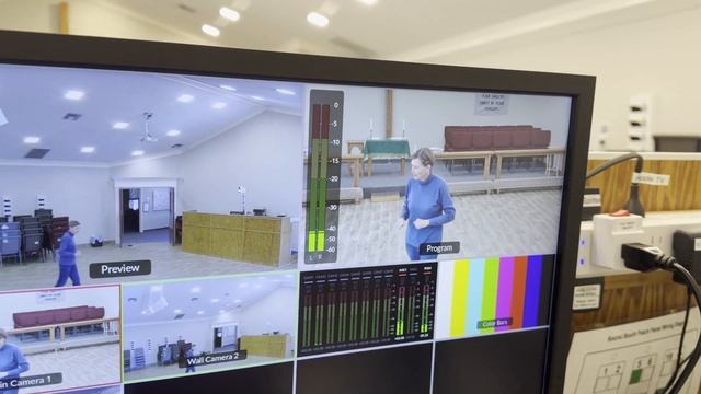 Auto-Tracking With A Single Move SE Camera