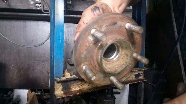 Замена ступицы Ford Mondeo без специнструмента своими руками