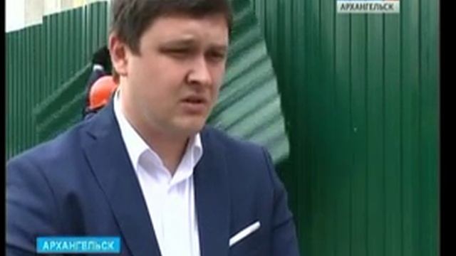 На здании Добролюбовской библиотеки - ремонт фасадов