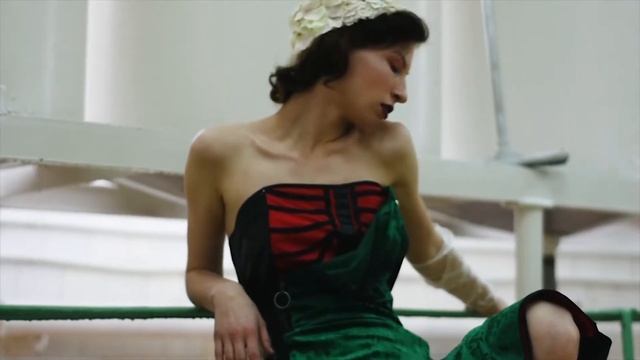 FASHION PHOTOSHOOT AT A SOVIET BAKERY BACKSTAGE | АРТ ФЕШН ФОТОСЪЕМКА НА СОВЕТСКОМ ХЛЕБОЗАВОДЕ