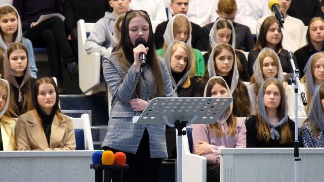 Когда в житейском море волны одолевают нас в пути..