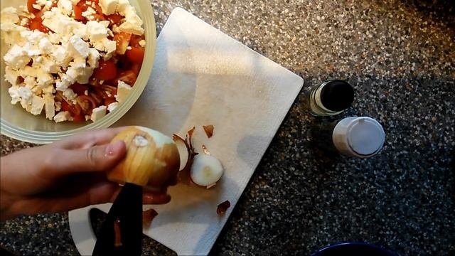 Tomaten-Salat mit Fetakäse