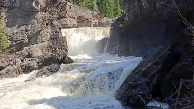 Богунайский водопад в мае 2022