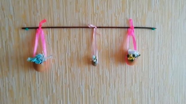 Декор к Пасхе. Вазочки из яичной скорлупы.