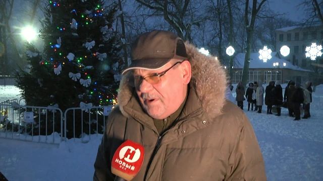 В городском саду открыт каток