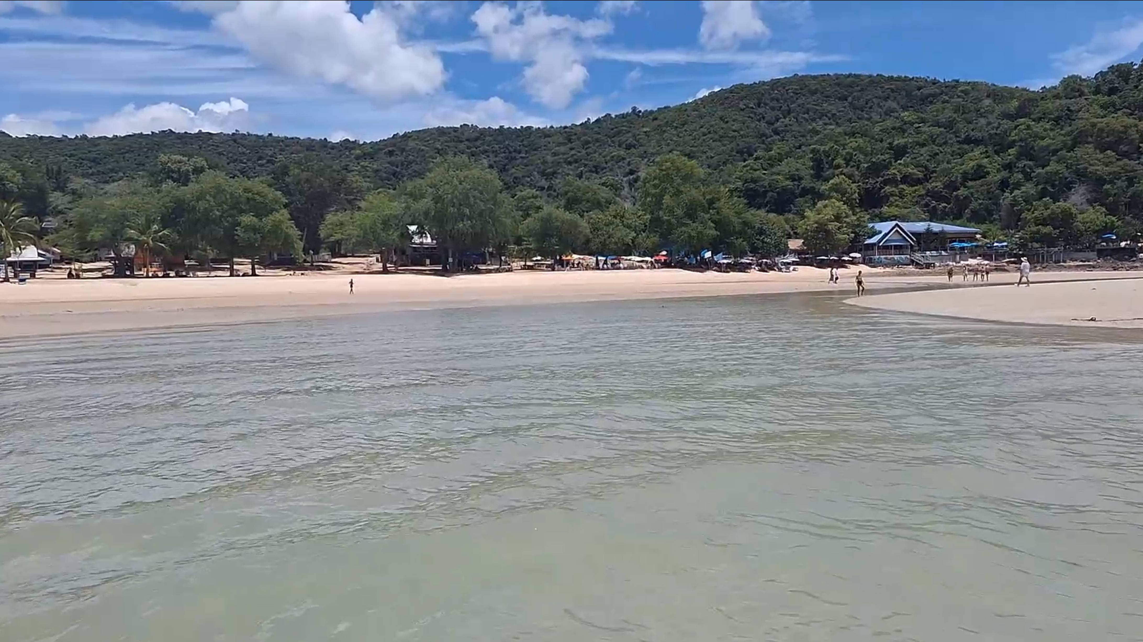 Военный пляж (Sai Kaew Beach) - пожалуй, лучший пляж Паттайи