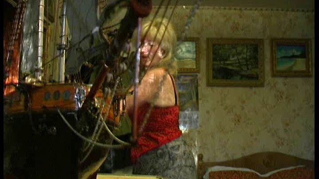 Модель радиоуправляемого парусника с стреляющими пушками