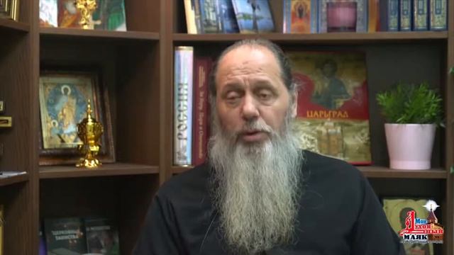 Грех ли совершать поклоны в воскресенье