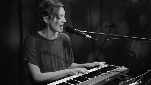 ПЛАКАЛА (cover by PETROVOCHKA)