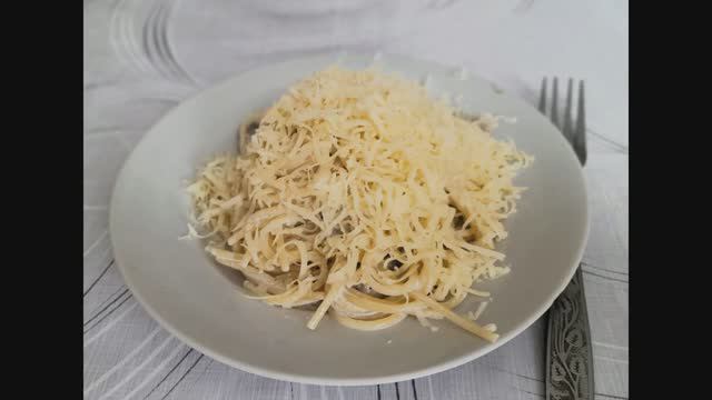 Спагеттит с грибым соусом