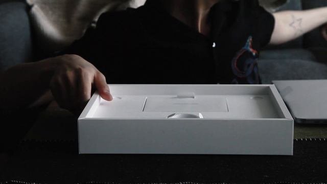 Unboxing Apple's 2020 Macbook Pro 13