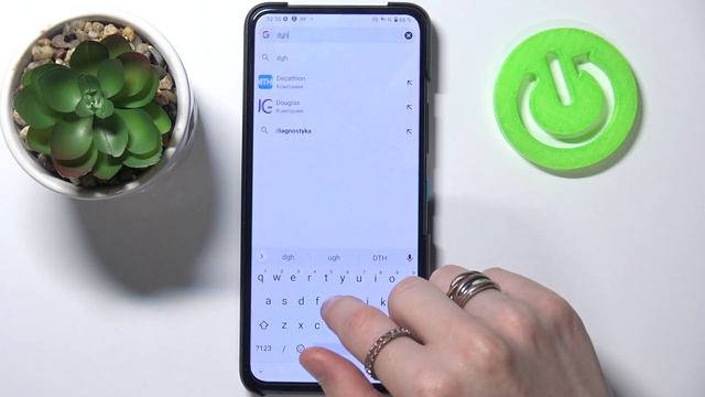 Как выключить автоисправление текста на Asus Zenfone 8 Flip