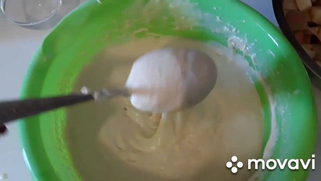 Яблочный пирог. Пирог с яблоками . Самый вкусный яблочный пирог насыпной крошкой