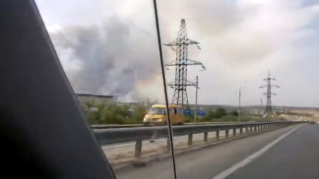 Горит лес возле дачВолгоград