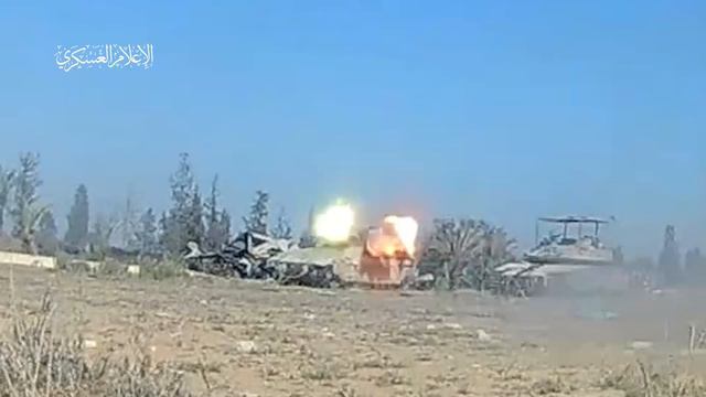 🔥🇵🇸🇮🇱 Бригада Аль-Кассама громит израильскую технику в район «Залата» к востоку от города Рафах
