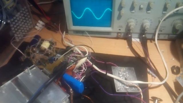 Ключевое в резонансном блоке питания