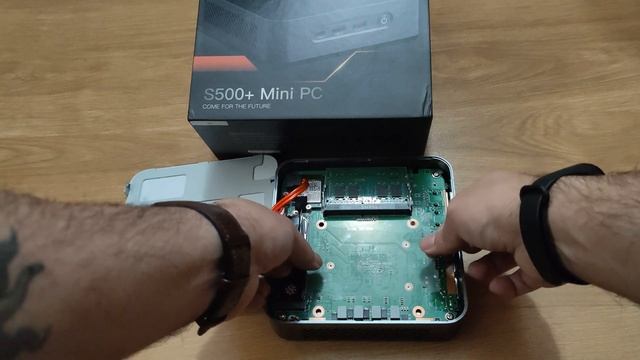 El Mini PC más potente del mundo ? Morefine S500+ 5900HX ? Sencillo de abrir / instalación de SSD
