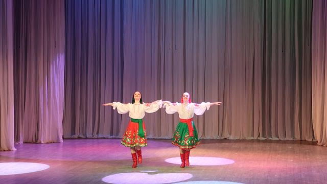 Ансамбль танца "Кудринка" - Молдавский танец "Смуглянка". Основной состав
