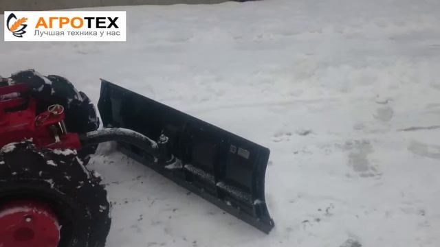 Работа с лопатоотвалом для мотоблока 'Беларус-09'