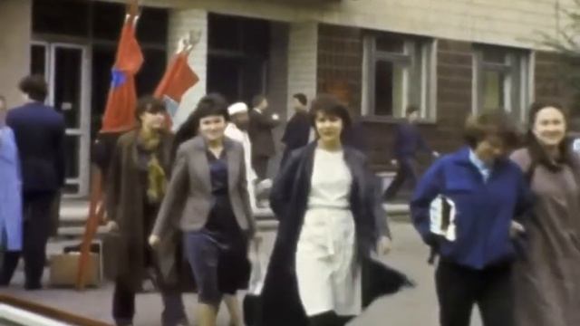 Донецкий медицинский институт. Посвящение в студенты. Любительские съемки. 1982 год