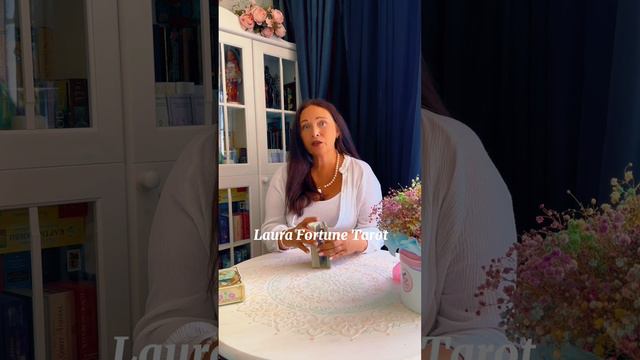 Новый расклад таро « Какие события на пороге» к чему мне следует готовиться ?