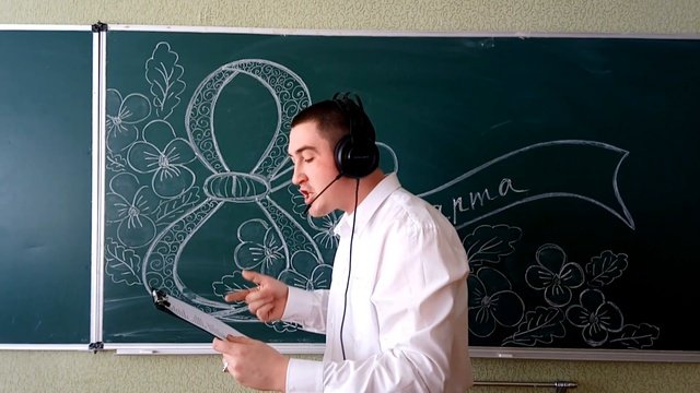 С 8 марта любимые женщины!