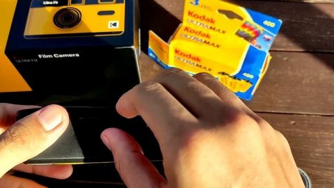 KODAK ULTRA F9 ( KODAK ULTRAMAX 400) Film loading & sample photos