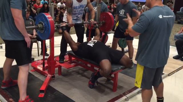 Kevin OAK | 2,045 Lb Total (927.5 Kg) @ 220 Lbs (100 Kg) |