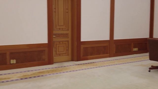 대통령 집무실이 있는 청와대 본관 내부 둘러보기  Main building of the Blue House