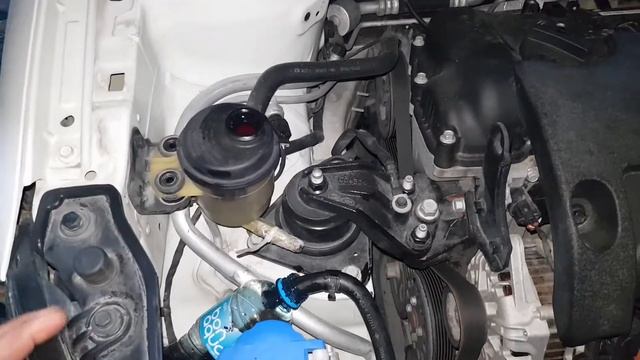 Киа Церато 2 замена масла гидроусилителя руля ГУР kia cerato 2