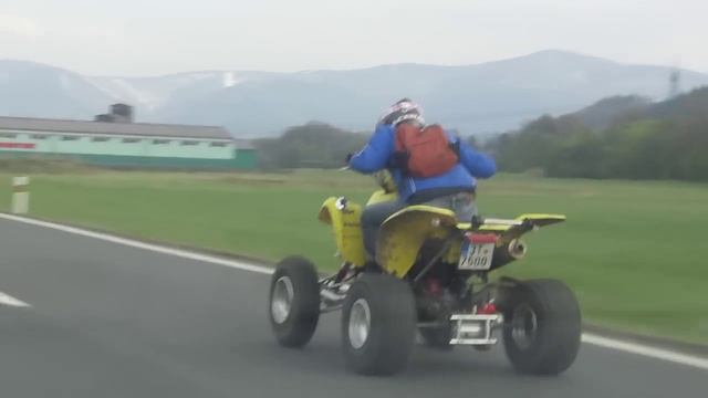 Suzuki LTZ 400 on road speed