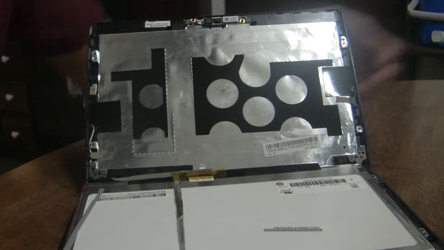 How to replace laptop screen Acer Aspire One D257-1802