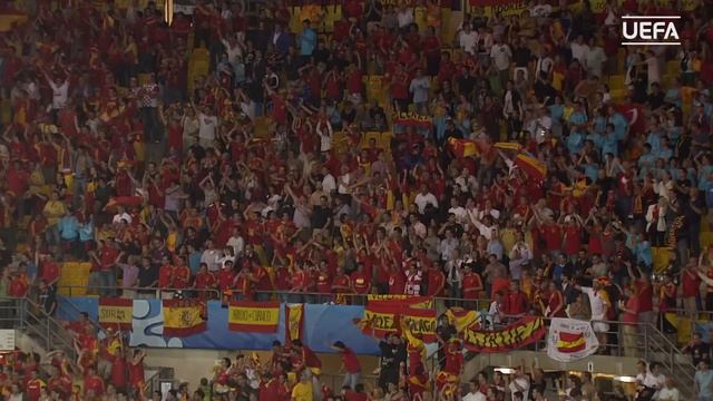 SPAIN beats RUSSIA to reach the EURO 2008 final