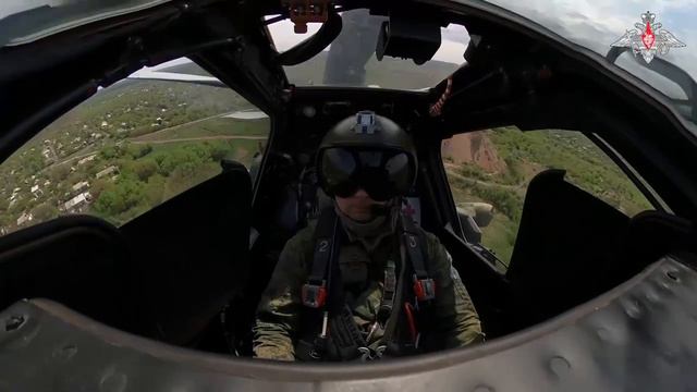 Репортаж о работе лётчиков армейской авиации на Ми-28НМ
