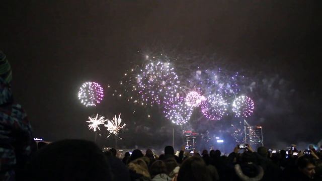 Праздничный фейерверк в честь дня независимости Латвии 18.11.019