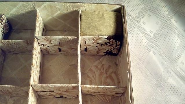 Stylish jewerly box .ШКАТУЛКА  для ниток и иголок из обычной коробки.