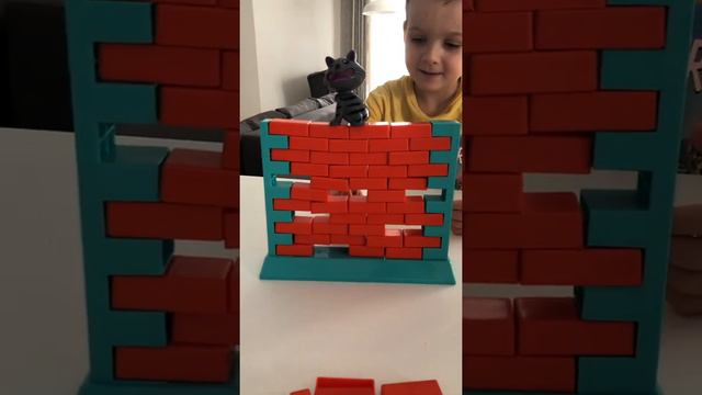 Настольная игра «кошка на стене» dream makers артикул 1503Н
