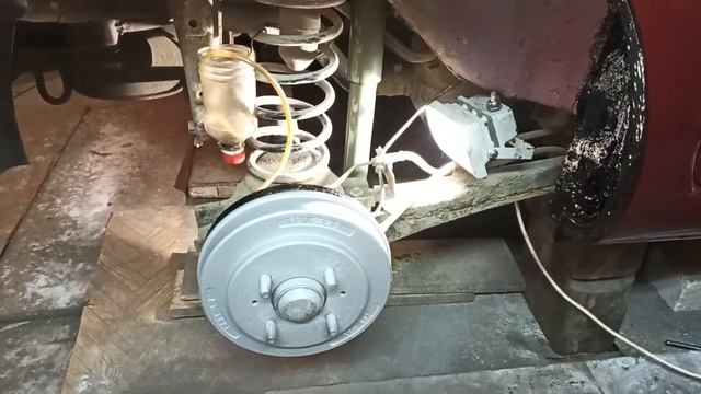 Снятие тормозного Бачка Chery kimo Замена тормозной жидкости.