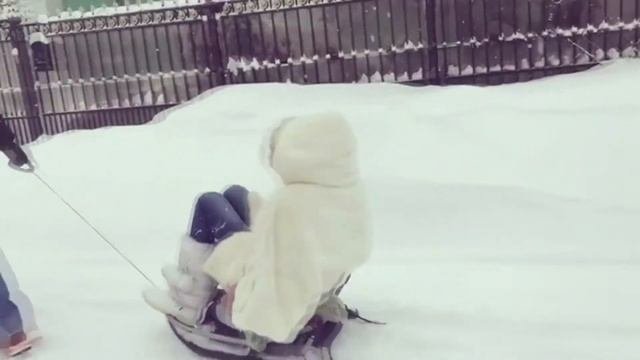 Как Волочкову на санках катали. Видео InstagramLive. Февраль 2018
