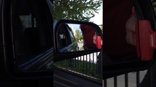 Силиконовый скребок для удаления воды с боковых зеркал