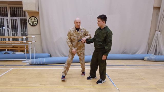 Тренировка ухода с линии атаки и загрузка.
