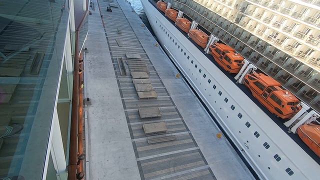 ОТПЛЫВАЕТ  INDEPENDENCE OF THE SEAS 6-10 DECEMBER 2021  ОТ ПОРТА NASSAU . PIER RUNNERS.